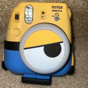 Limited edition minion Polaroid